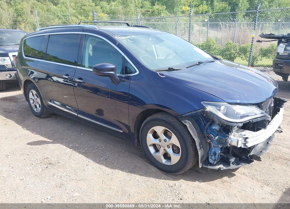 2017 CHRYSLER PACIFICA TOURING L PLUS VIN: 2C4RC1EG7HR752905