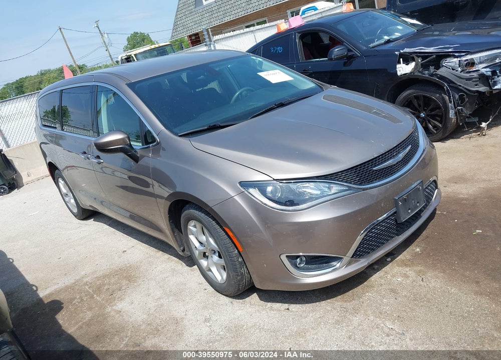 2017 CHRYSLER PACIFICA TOURING PLUS VIN: 2C4RC1BGXHR785255