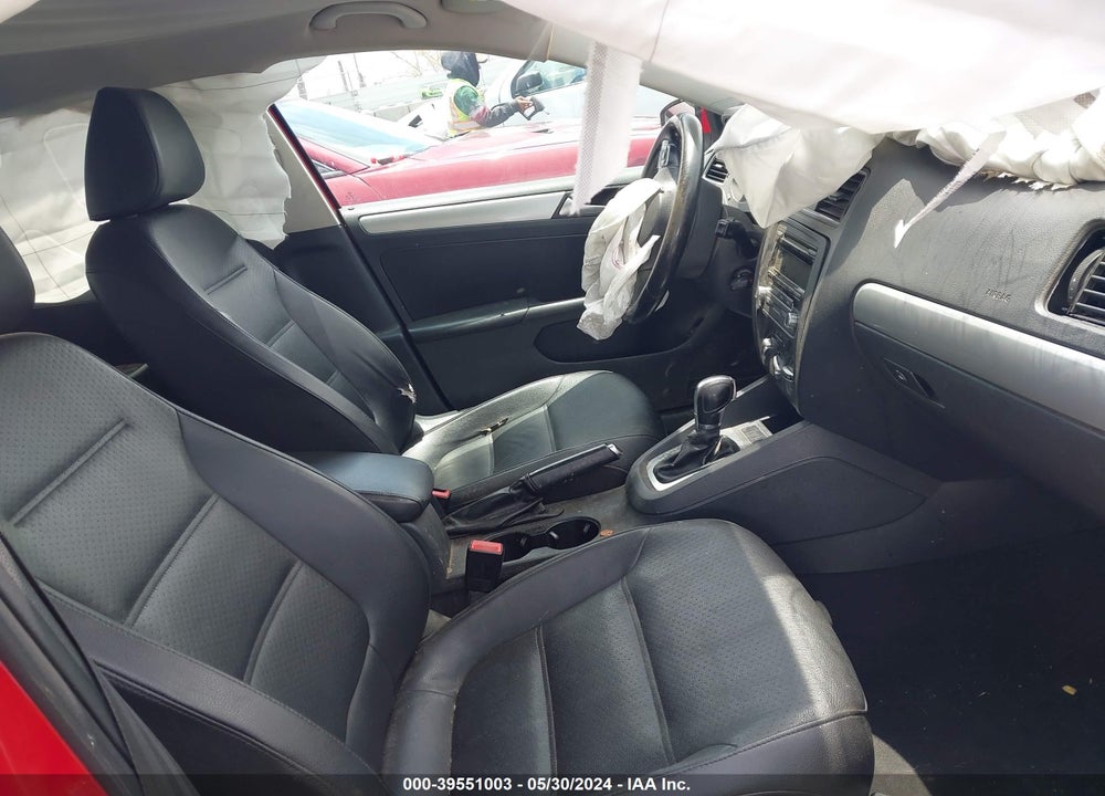 2013 VOLKSWAGEN JETTA 2.5L SE VIN: 3VWDP7AJ9DM421096
