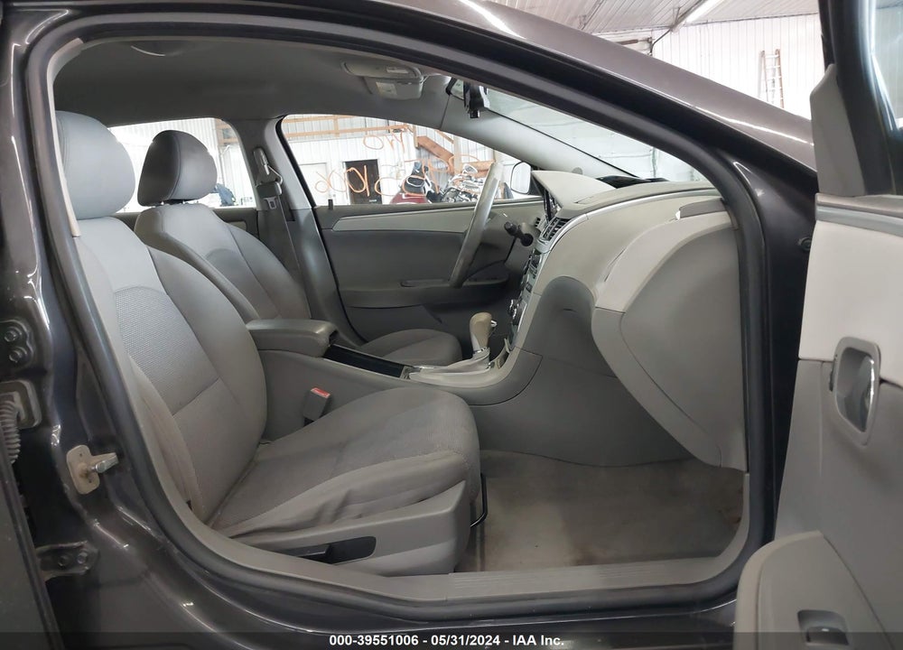 2012 CHEVROLET MALIBU LS VIN: 1G1ZB5E04CF333304