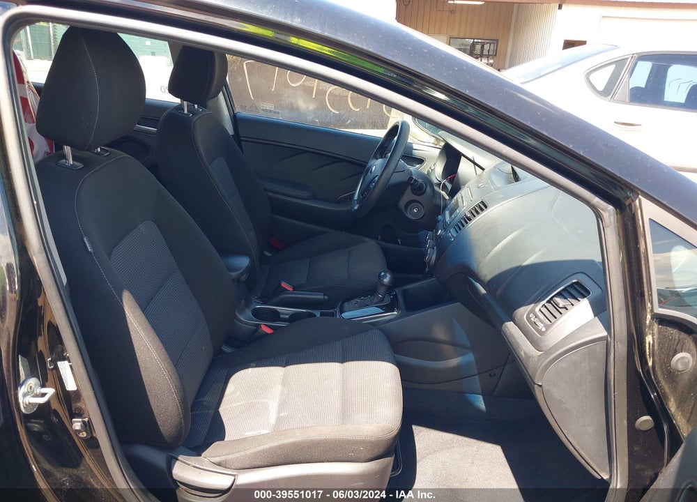 2017 KIA FORTE LX VIN: 3KPFK4A70HE042436