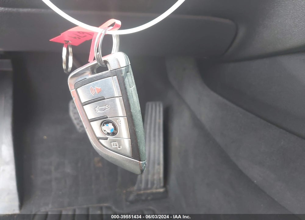 2016 BMW X5 XDRIVE50I VIN: 5UXKR6C5XG0J80394