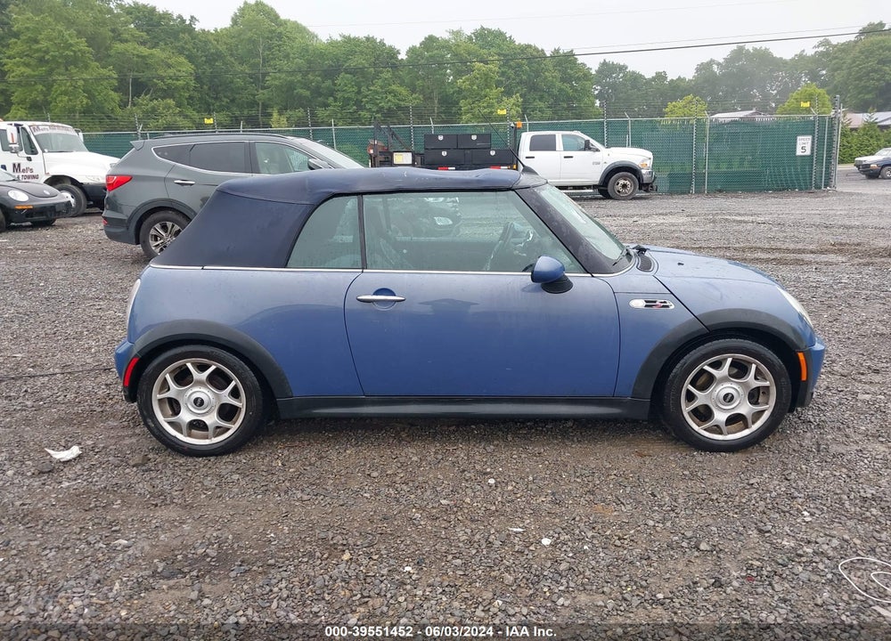 2007 MINI COOPER S VIN: WMWRH335X7TJ44590
