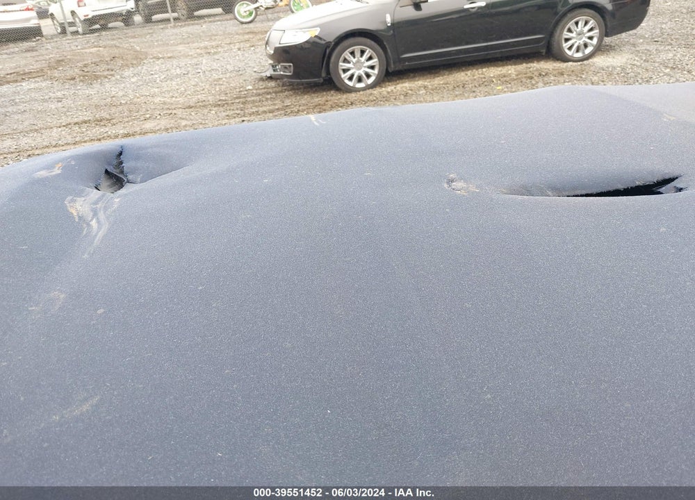 2007 MINI COOPER S VIN: WMWRH335X7TJ44590