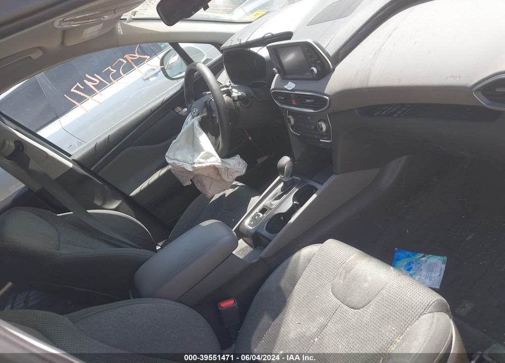 2019 HYUNDAI SANTA FE SEL VIN: 5NMS3CAD5KH131771