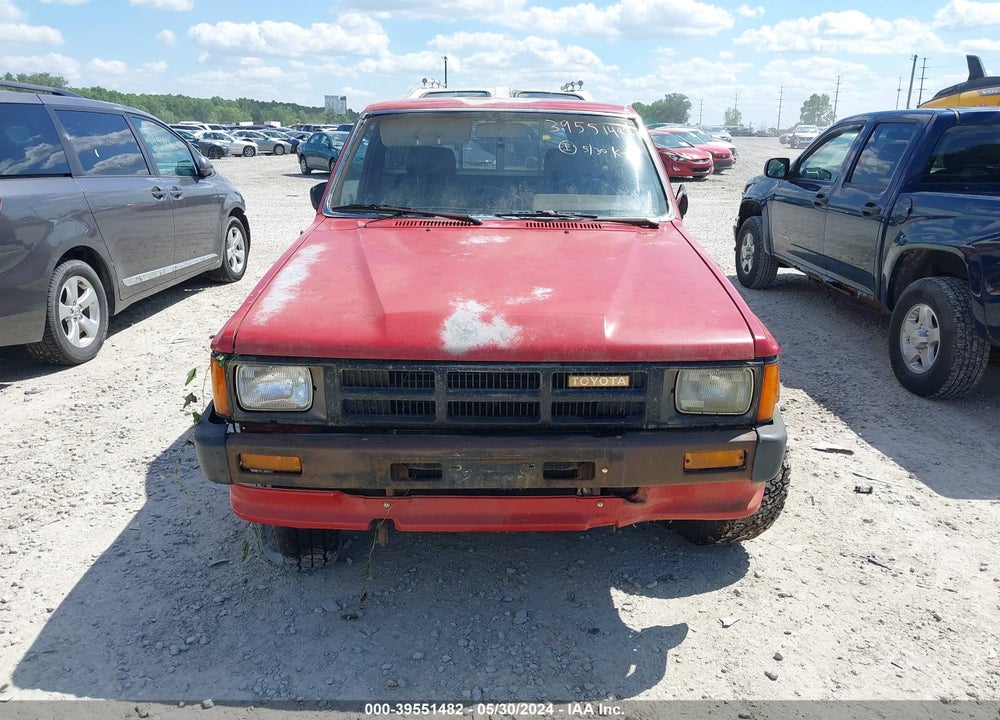 1986 TOYOTA PICKUP RN64 DLX VIN: JT4RN64PXG0008636
