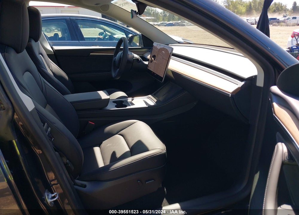 2024 TESLA MODEL Y LONG RANGE DUAL MOTOR ALL-WHEEL DRIVE VIN: 7SAYGAEE8RF987831