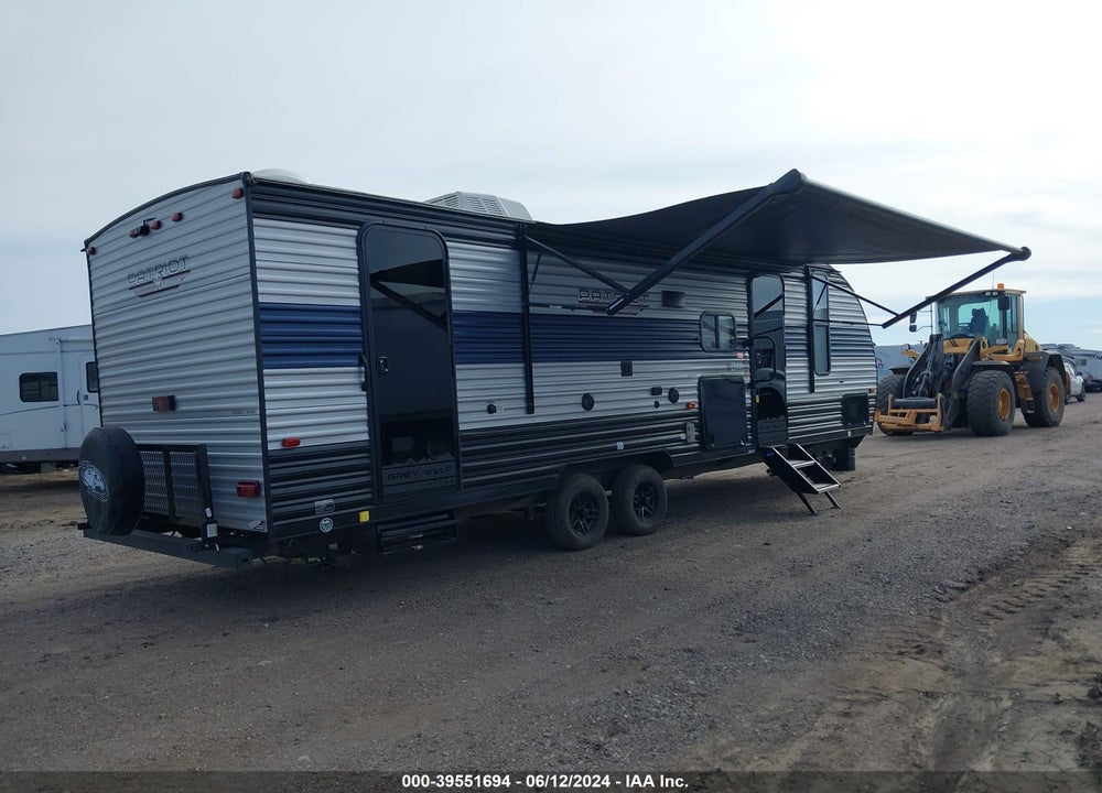 2022 FOREST RIVER CHEROKEE VIN: 4X4TCKB23NK081614