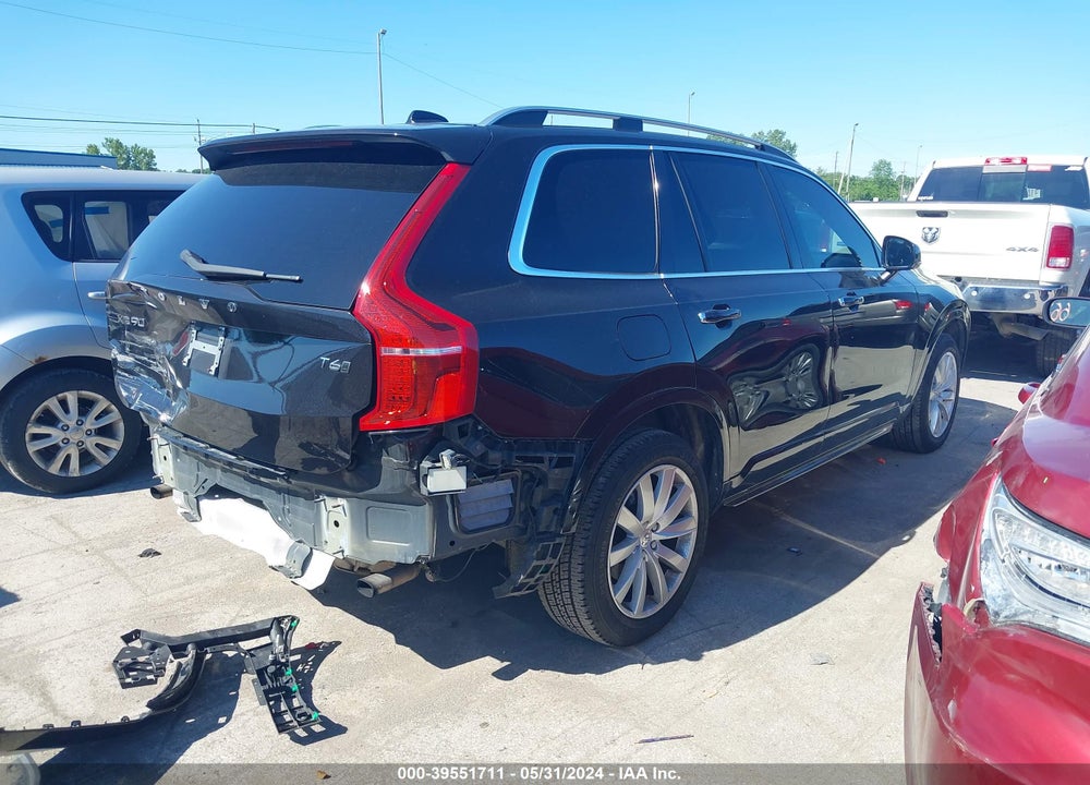 2016 VOLVO XC90 T6 MOMENTUM VIN: YV4A22PK4G1033585