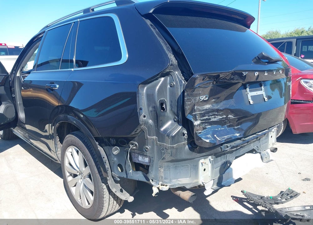 2016 VOLVO XC90 T6 MOMENTUM VIN: YV4A22PK4G1033585