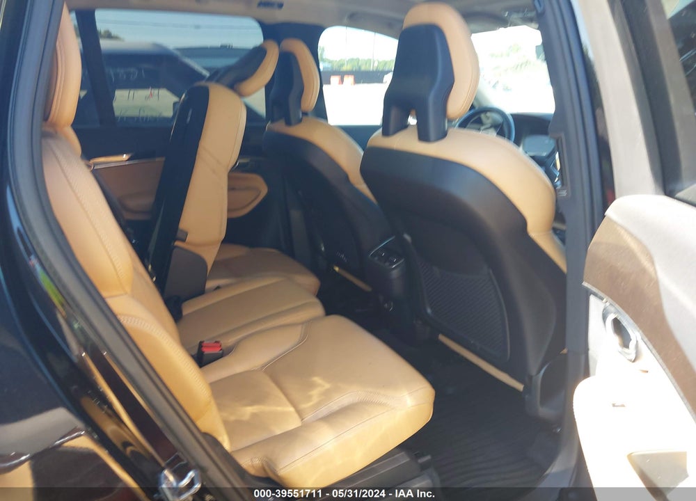2016 VOLVO XC90 T6 MOMENTUM VIN: YV4A22PK4G1033585