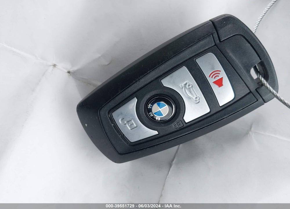 2018 BMW 320I XDRIVE VIN: WBA8E5G55JNU47864