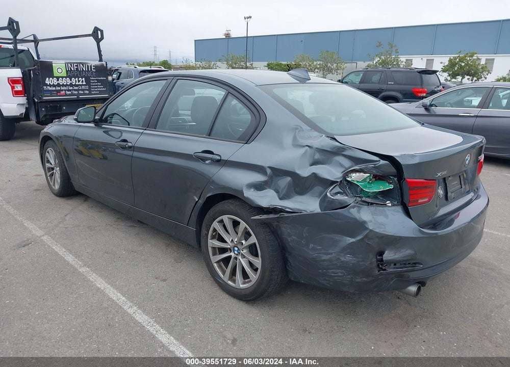 2018 BMW 320I XDRIVE VIN: WBA8E5G55JNU47864