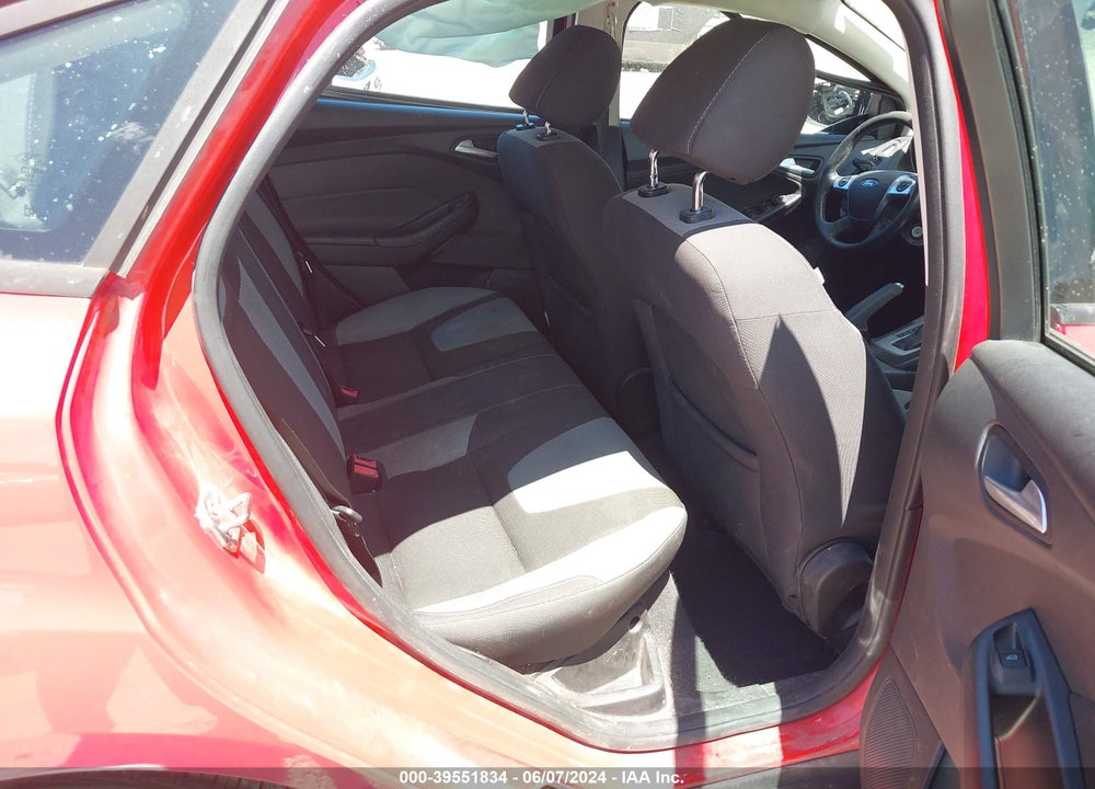 2014 FORD FOCUS SE VIN: 1FADP3F23EL380325