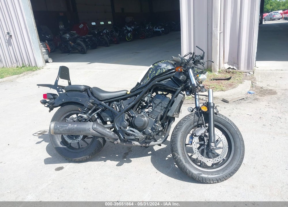 2017 HONDA CMX300 A VIN: MLHNC5354H5000449
