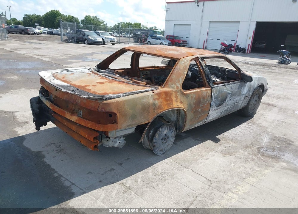 1992 CHEVROLET LUMINA EURO VIN: 2G1WN14T1N9283133