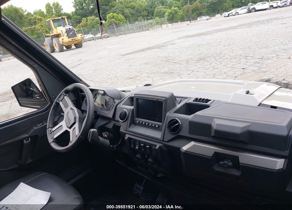 2024 POLARIS RANGER CREW XP 1000 NORTHSTAR ULTIMATE VIN: 4XARSY995R8744975