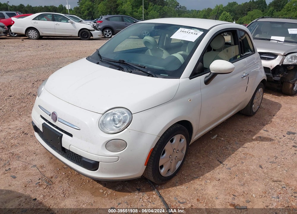 2015 FIAT 500 POP VIN: 3C3CFFAR0FT541660