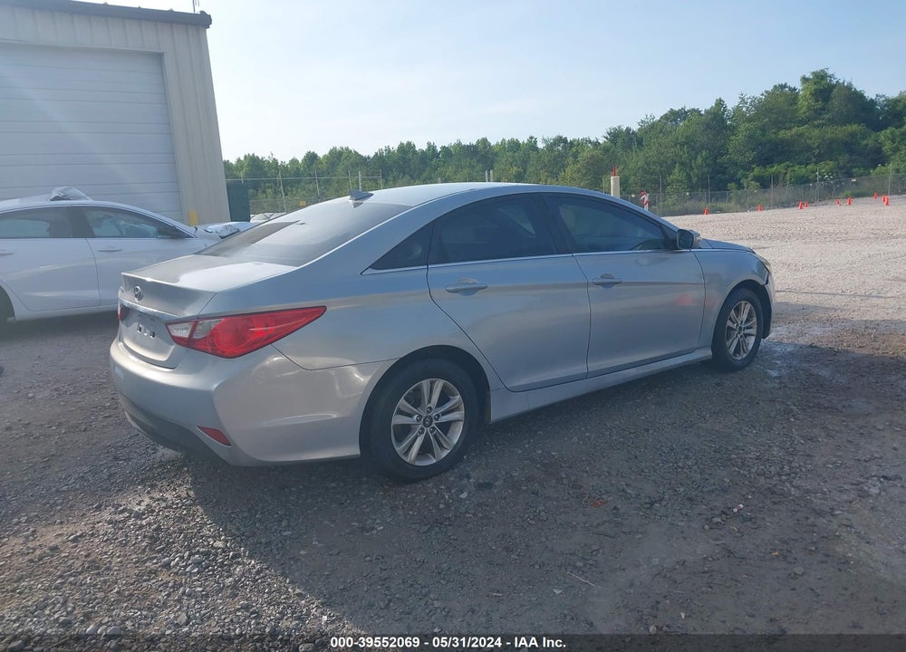 2014 HYUNDAI SONATA VIN: 5NPEB4AC3EH826691