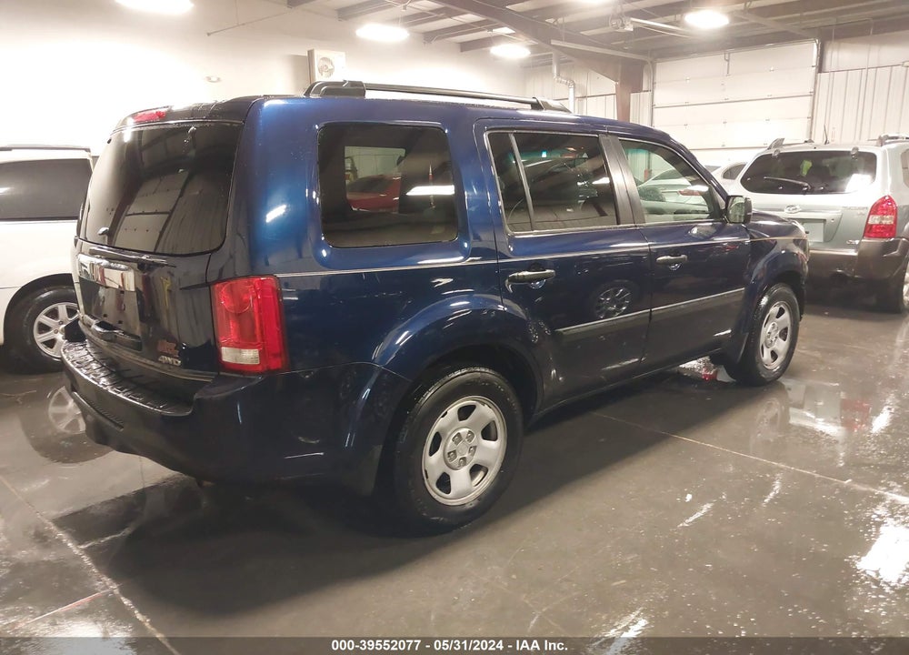 2015 HONDA PILOT LX VIN: 5FNYF4H2XFB062434