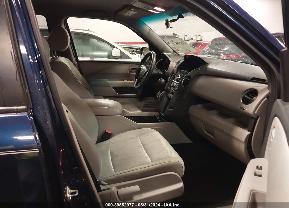 2015 HONDA PILOT LX VIN: 5FNYF4H2XFB062434