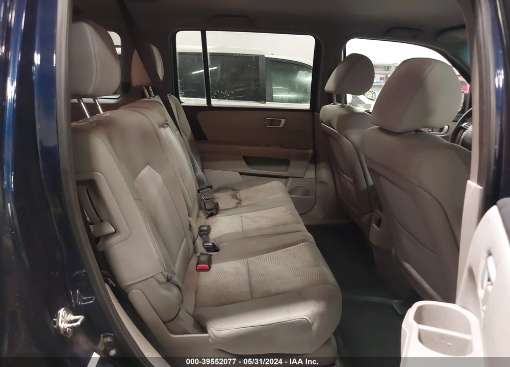 2015 HONDA PILOT LX VIN: 5FNYF4H2XFB062434