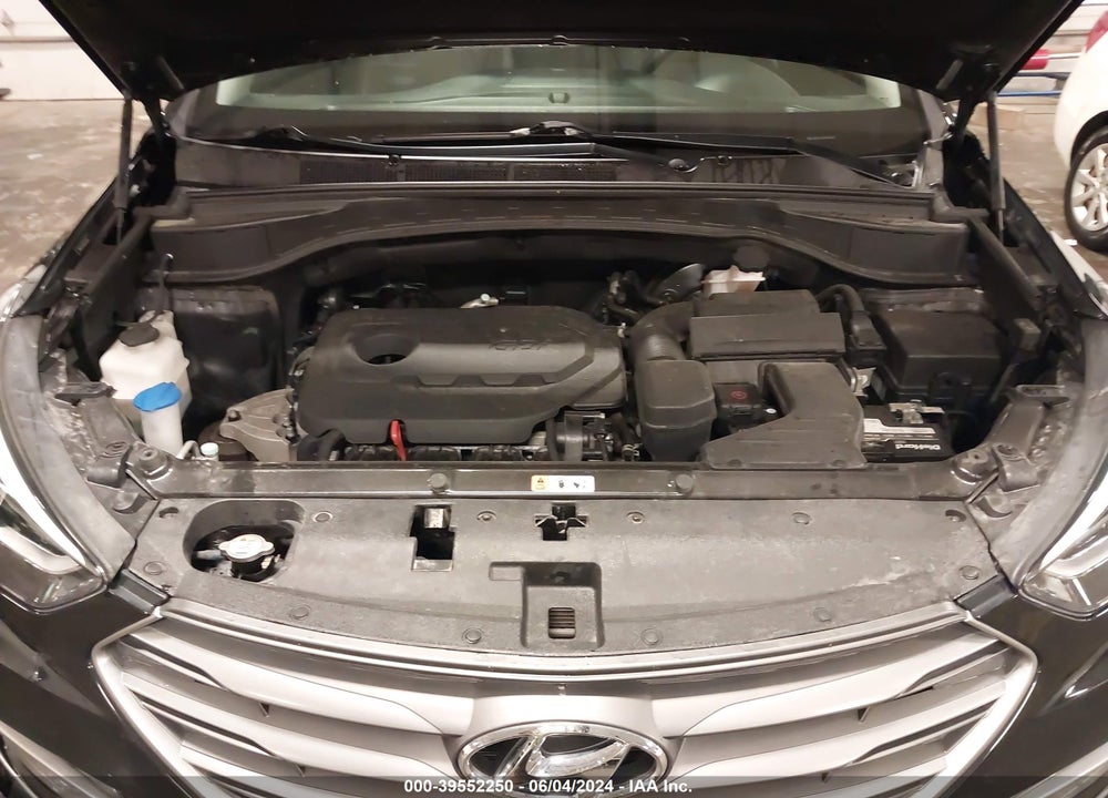 2018 HYUNDAI SANTA FE SPORT 2.4L VIN: 5NMZUDLB0JH060698