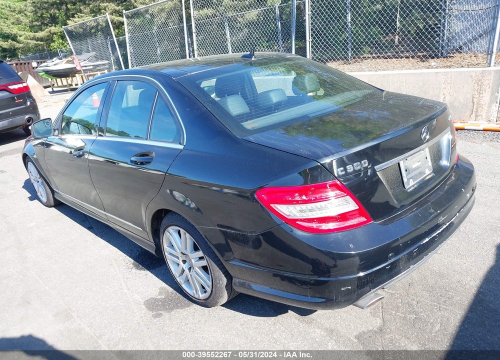 2009 MERCEDES-BENZ C CLASS VIN: WDDGF81XX9F207275