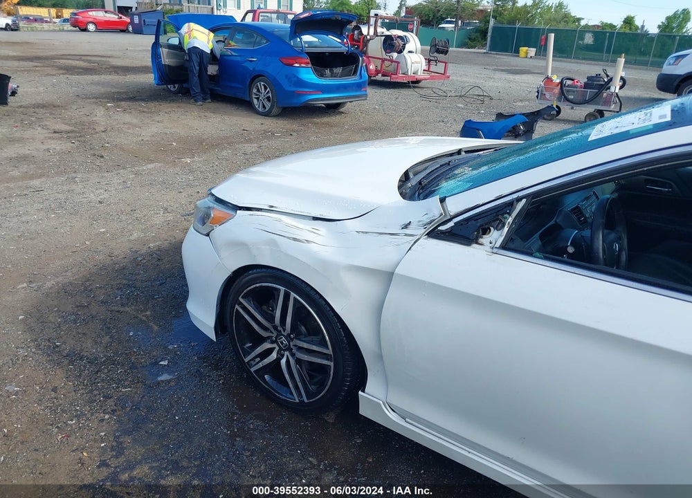 2016 HONDA ACCORD SPORT VIN: 1HGCR2F57GA182108