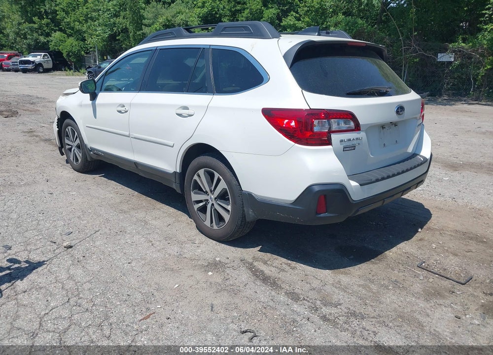 2018 SUBARU OUTBACK 2.5I LIMITED VIN: 4S4BSAKC7J3297649
