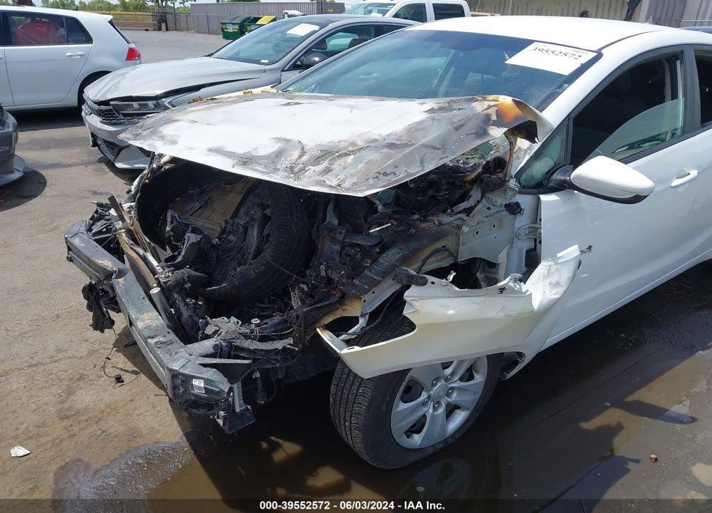 2018 KIA FORTE VIN: 3KPFK4A73JE280349