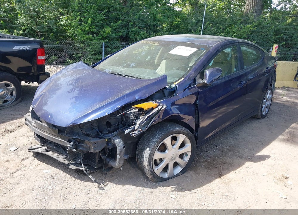 2013 HYUNDAI ELANTRA VIN: 5NPDH4AE2DH429564