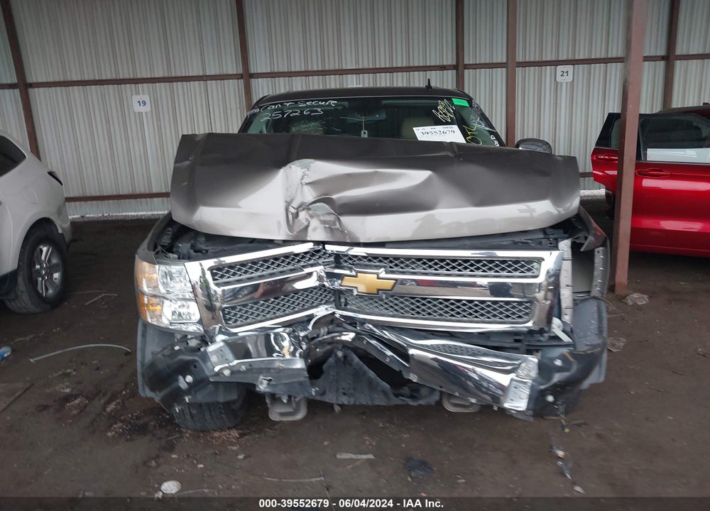 2013 CHEVROLET SILVERADO 1500 LT VIN: 3GCPCSE08DG158095
