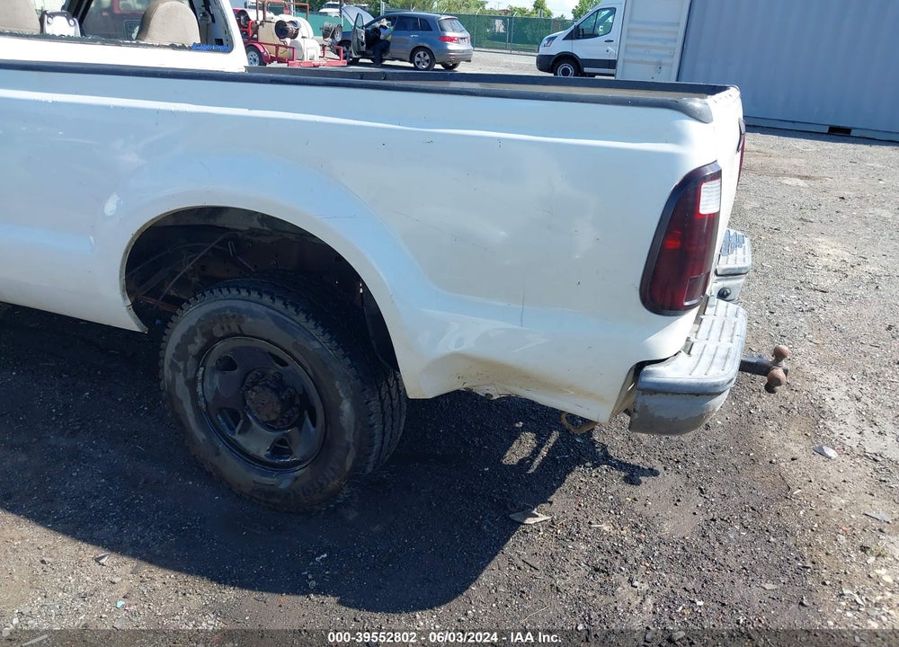 2008 FORD F-250 XL/XLT VIN: 1FTNF20558ED32915