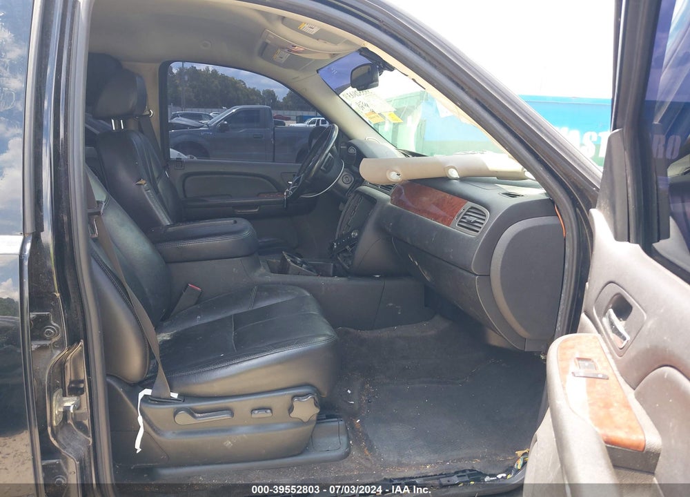 2008 CHEVROLET TAHOE LT VIN: 1GNFC13J58R193403