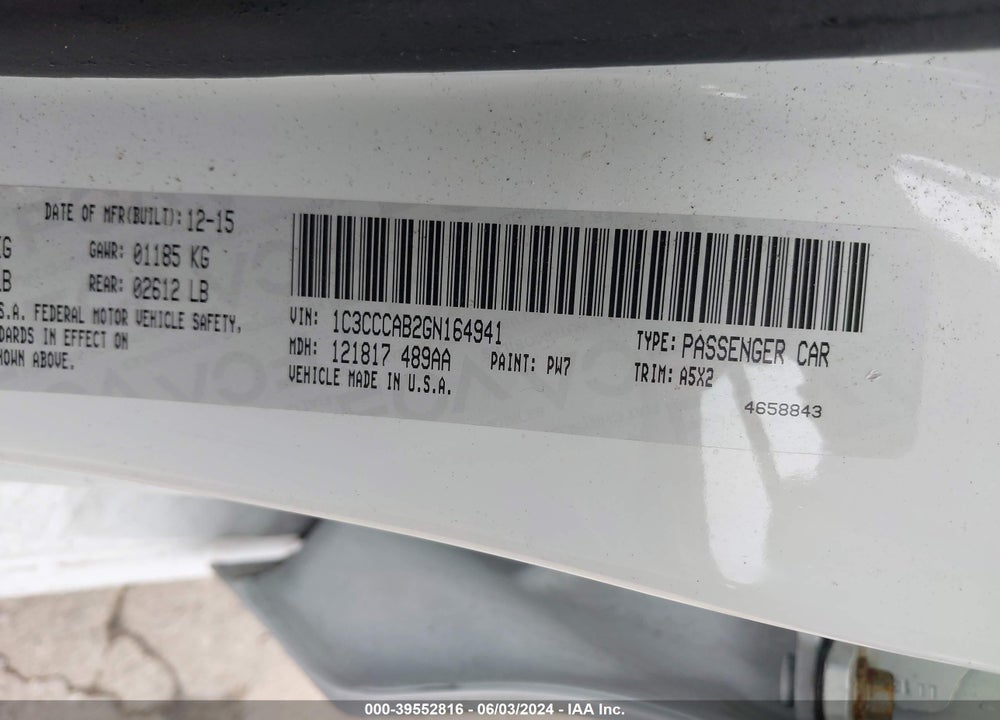 2016 CHRYSLER 200 LIMITED VIN: 1C3CCCAB2GN164941