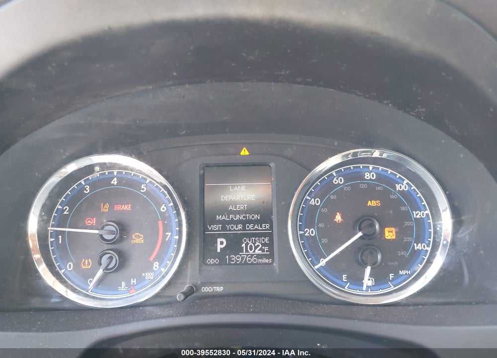 2017 TOYOTA COROLLA LE VIN: 5YFBURHE5HP718162