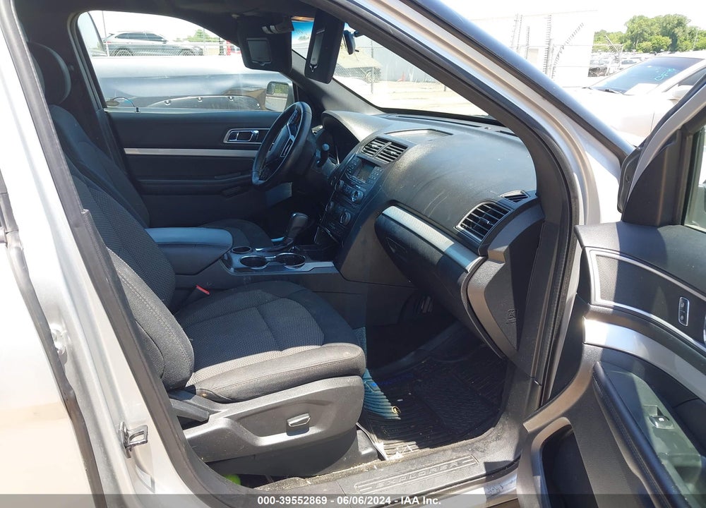 2017 FORD EXPLORER XLT VIN: 1FM5K7D83HGA76240