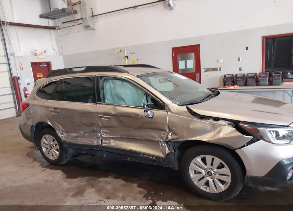 2018 SUBARU OUTBACK 2.5I PREMIUM VIN: 4S4BSAFC0J3204156