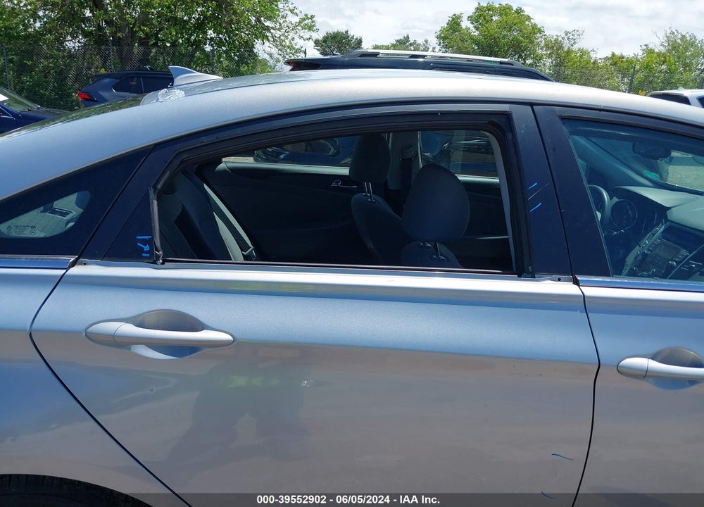 2013 HYUNDAI SONATA GLS VIN: 5NPEB4AC2DH805443