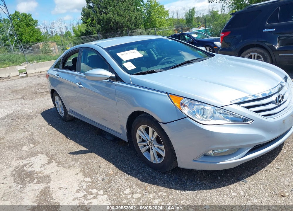 2013 HYUNDAI SONATA GLS VIN: 5NPEB4AC2DH805443