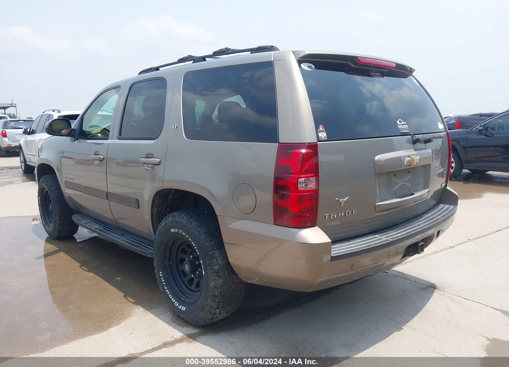 2007 CHEVROLET TAHOE LT VIN: 1GNFK13017J269447