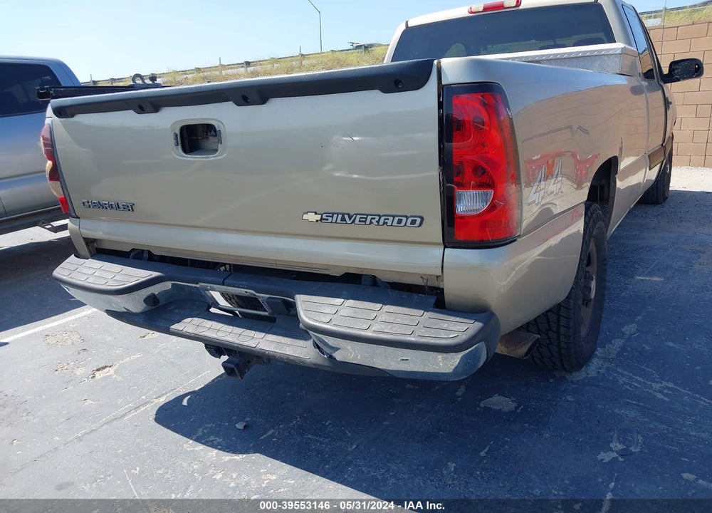 2004 CHEVROLET SILVERADO 1500 LS VIN: 1GCEK19V94E213607