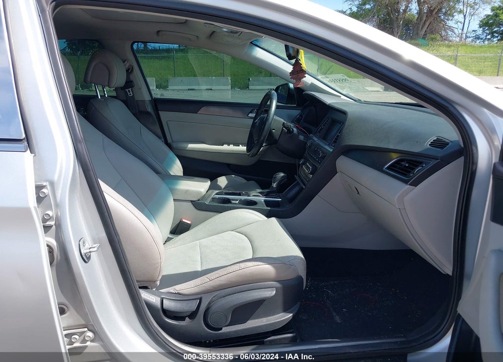 2017 HYUNDAI SONATA SPORT VIN: 5NPE34AF8HH439808