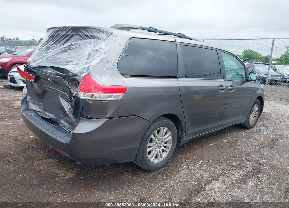 2011 TOYOTA SIENNA VIN: 5TDYK3DC2BS121681