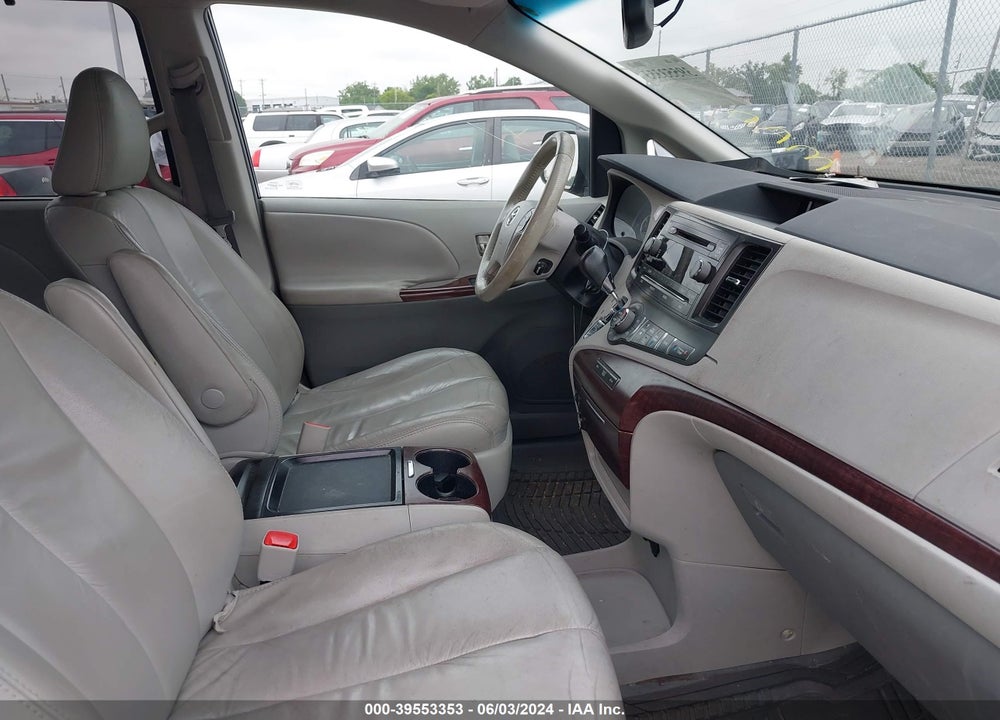 2011 TOYOTA SIENNA VIN: 5TDYK3DC2BS121681