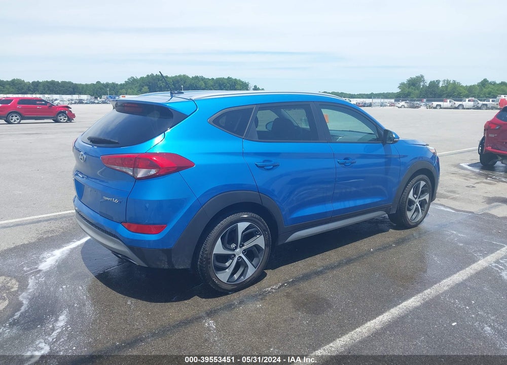 2017 HYUNDAI TUCSON SPORT VIN: KM8J33A29HU281082