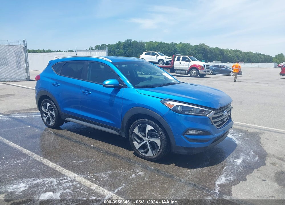 2017 HYUNDAI TUCSON SPORT VIN: KM8J33A29HU281082