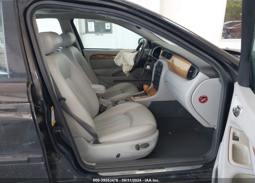 2002 JAGUAR X-TYPE 3.0L VIN: SAJEA51C62WC12415