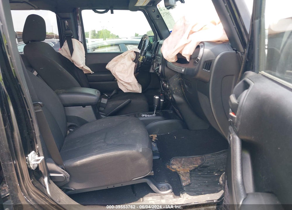 2018 JEEP WRANGLER JK UNLIMITED SPORT S 4X4 VIN: 1C4HJWDG1JL859687